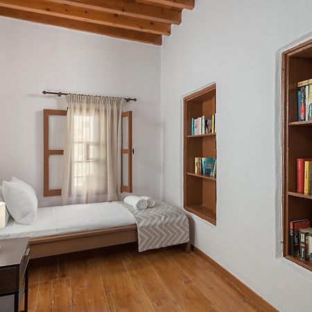 Rustic Self-Inn Rhodes City Esterno foto