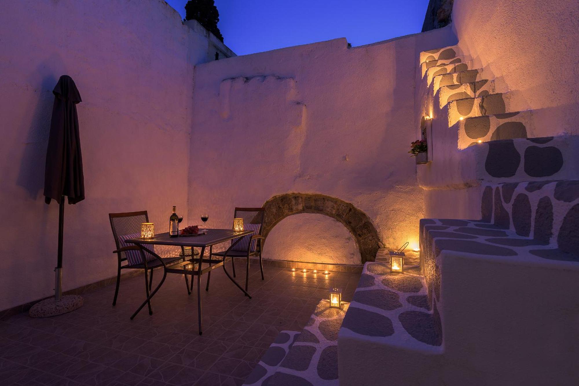Rustic Self-Inn Rhodes City Esterno foto
