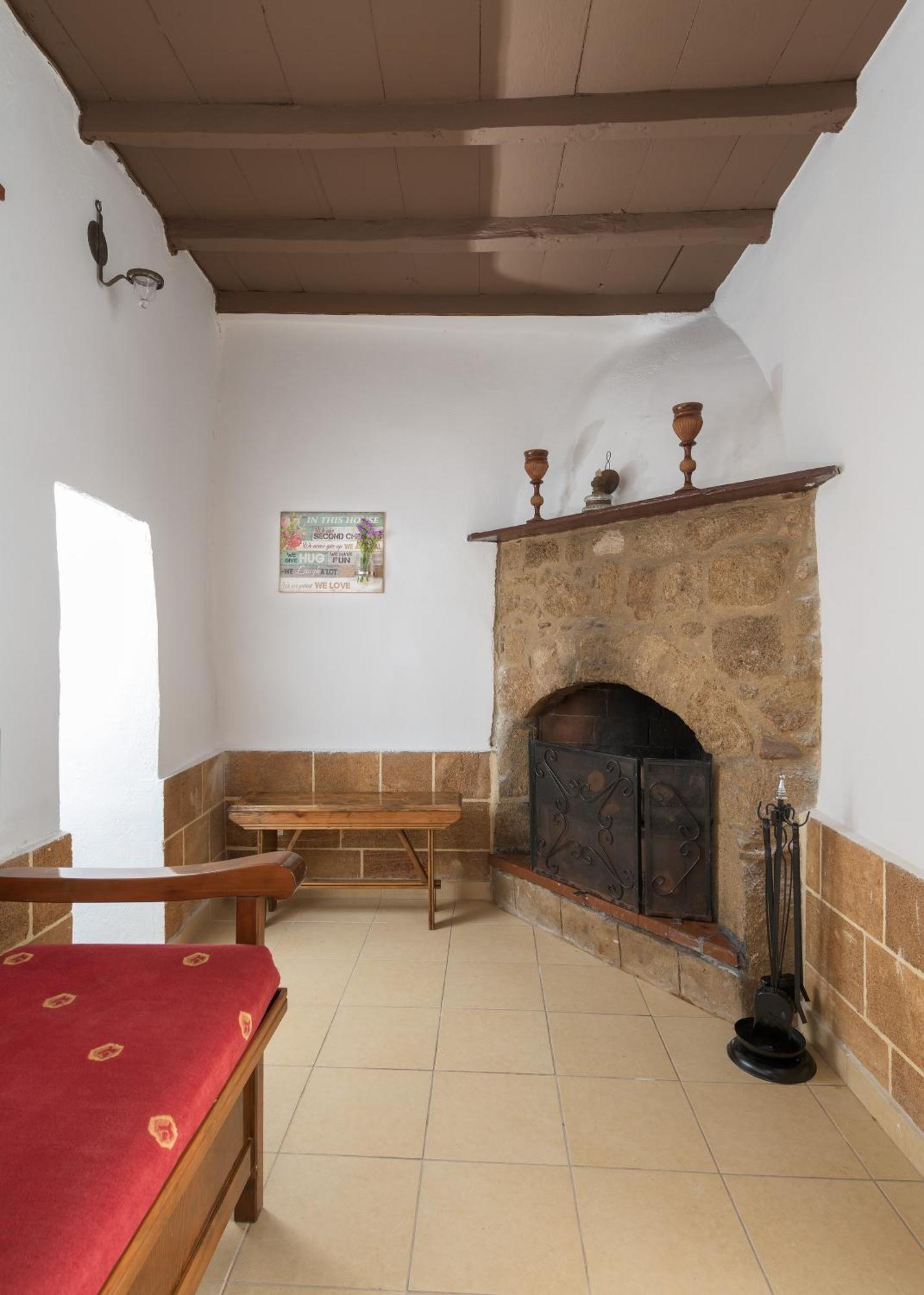 Rustic Self-Inn Rhodes City Esterno foto